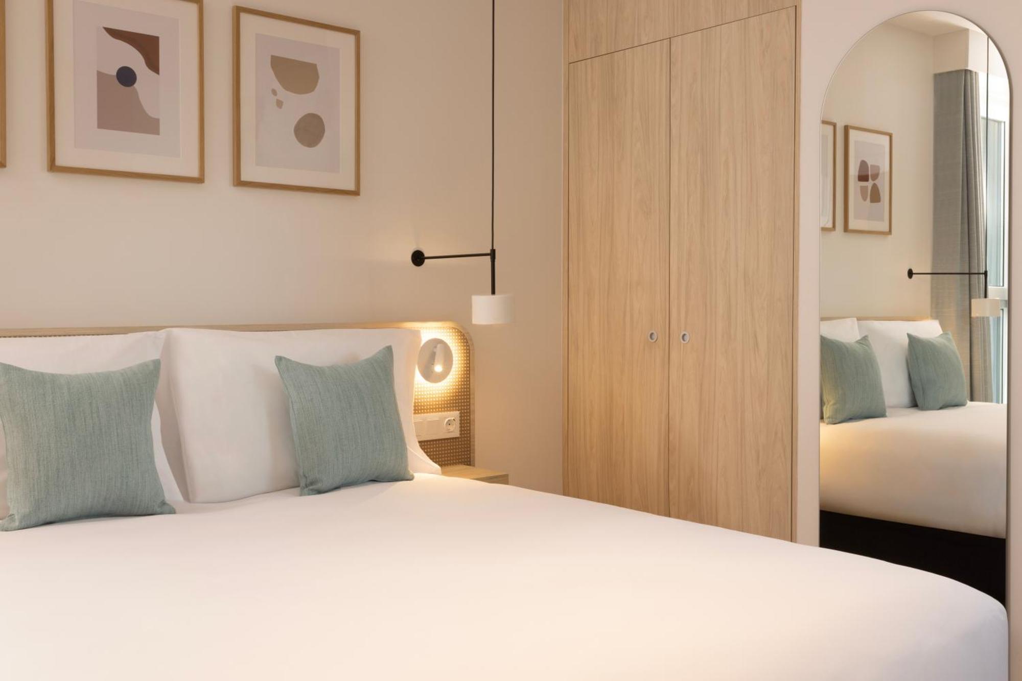 Staybridge Suites & Apartments Malaga By Ihg מראה חיצוני תמונה